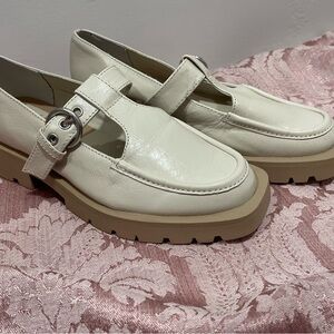 Women's Cream Loafers